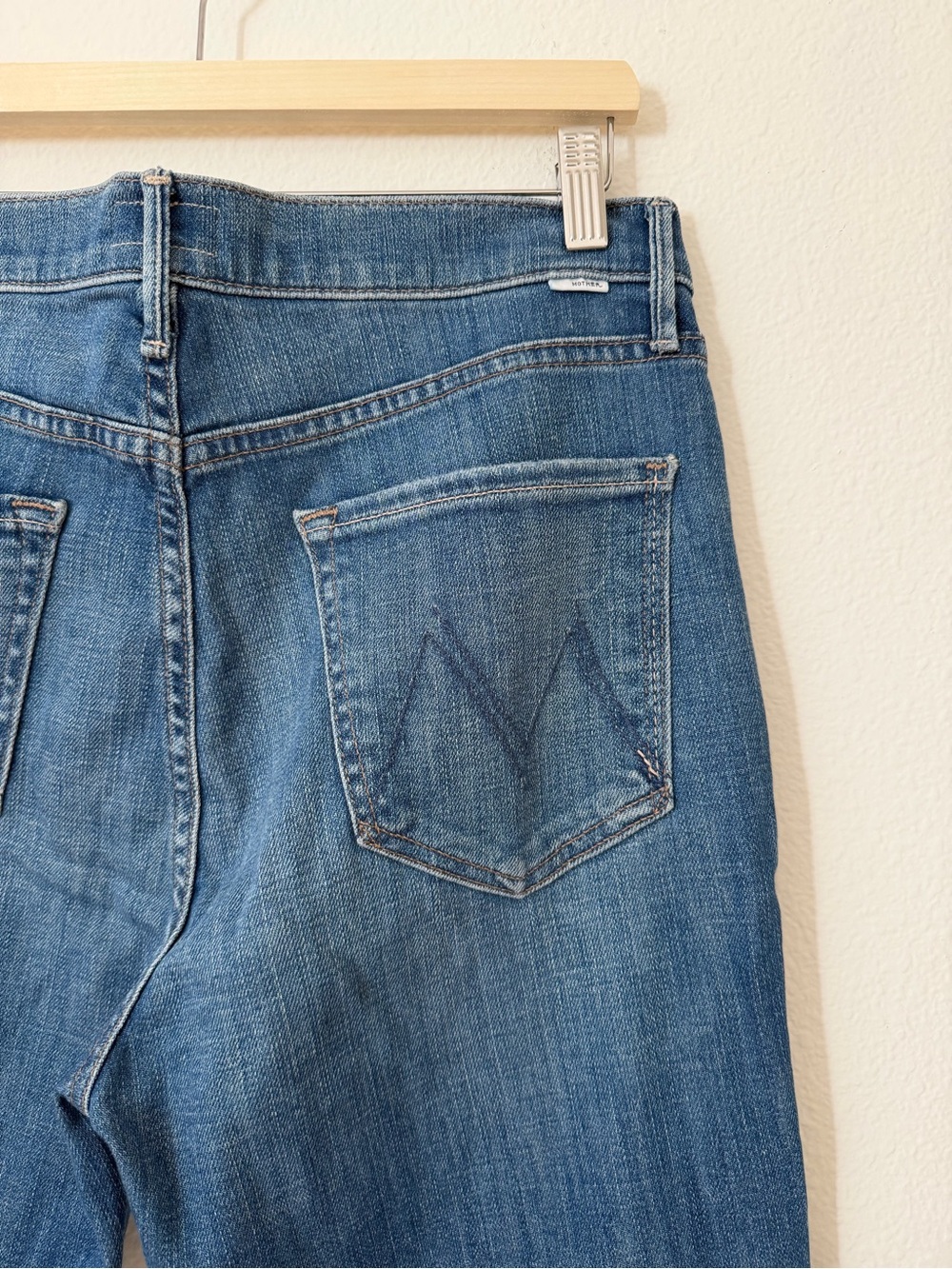 Mother Pixie Dazzler Ankle Fray Jeans Beginner’s Luck Blue Size 30 Minimalist - Picture 6 of 14